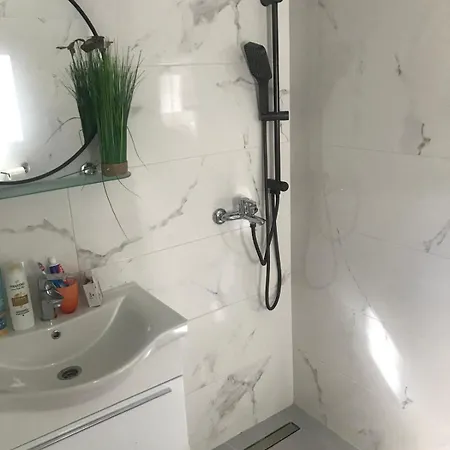 Ina 1,ina 2, Ina 3 Apartmán Gdinj