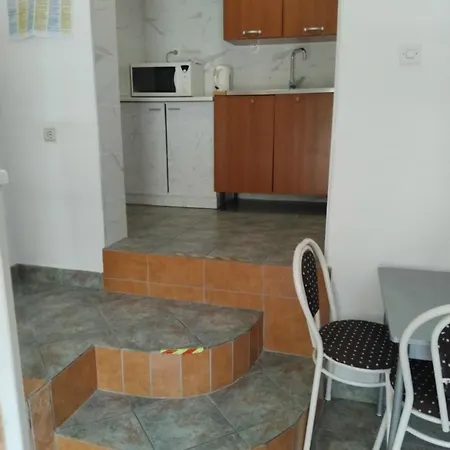 דירה Ina 1,ina 2, Ina 3 *